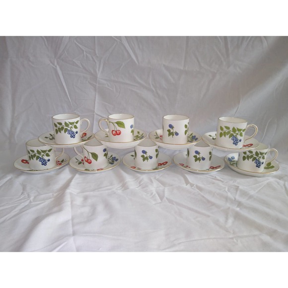 Staffordshire berries design set of mugs and saucers (set of 9) - Picture 1 of 10